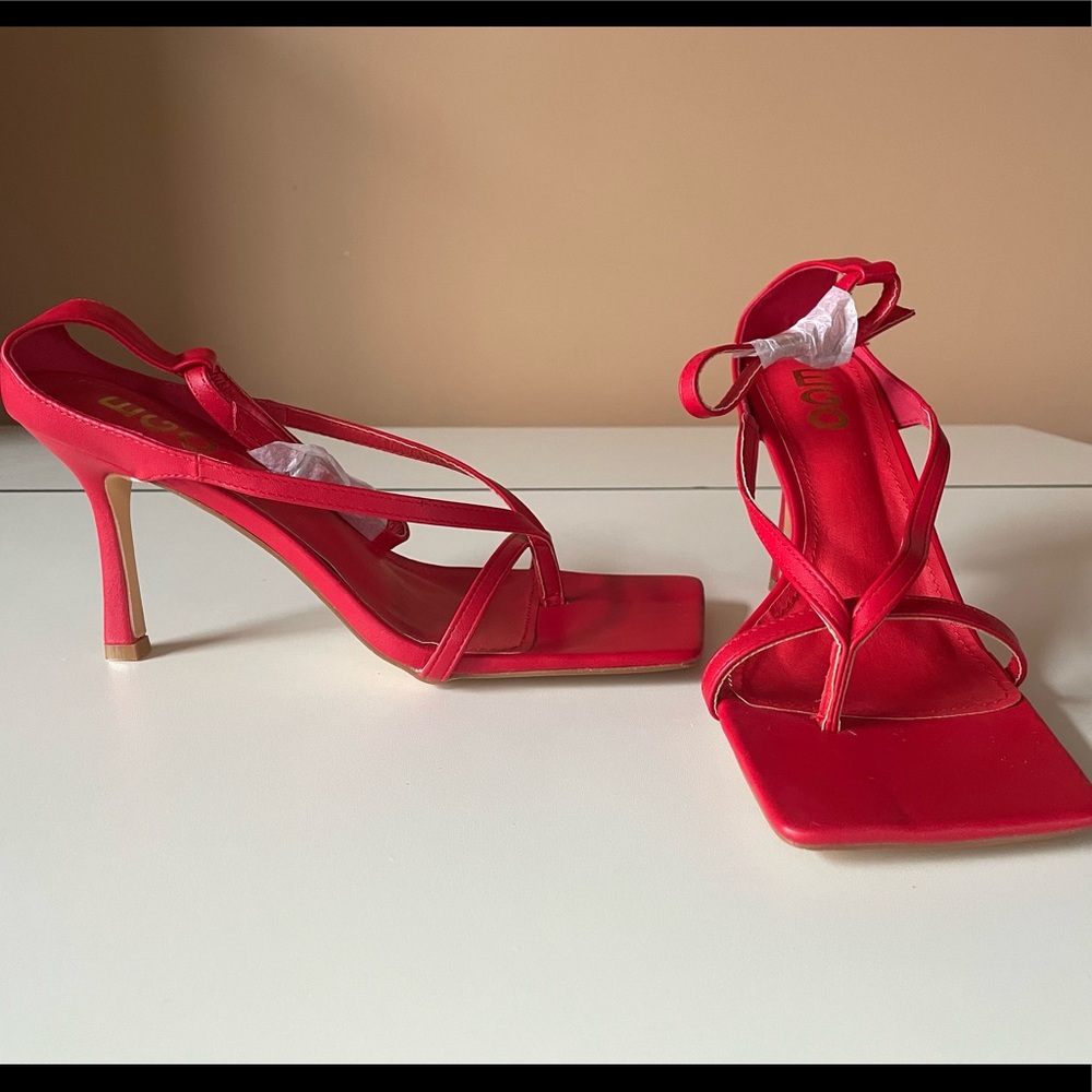 EGO shoes ankle strap stilletto sandals. Red.